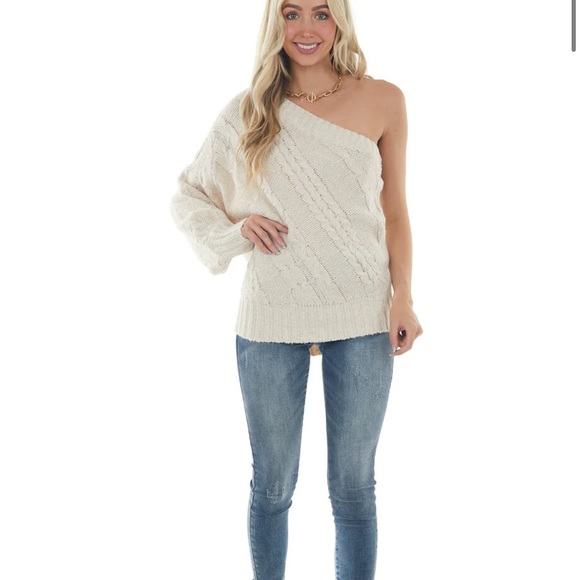 Bibi desert sand one shoulder cable knit sweater. NWOT . Retail 59 - Picture 3 of 7